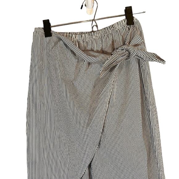 ASOS Black & White Striped Wrap Front Style Pants Women Sz 2 - Picture 3 of 7